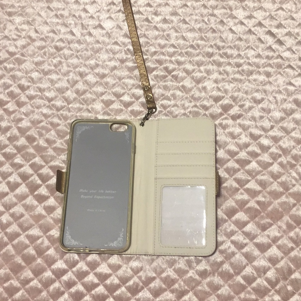 IPhone case - Picture 2 of 3